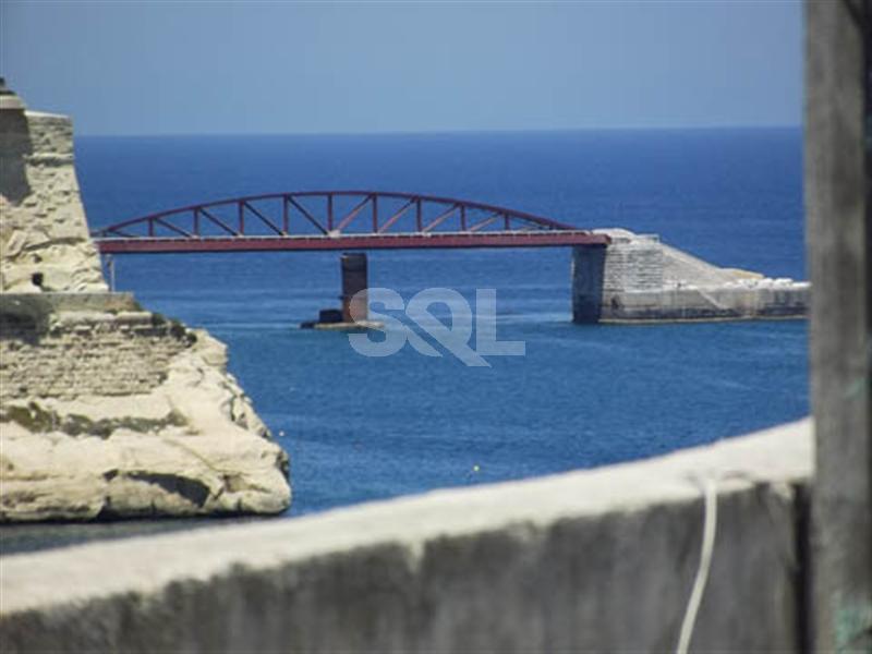 Townhouse in Senglea (Isla) To Rent