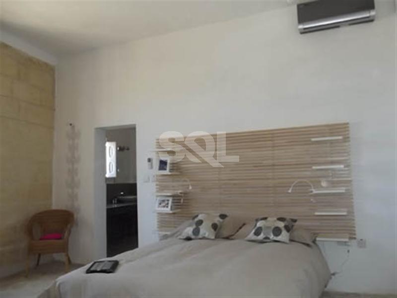 Townhouse in Senglea (Isla) To Rent