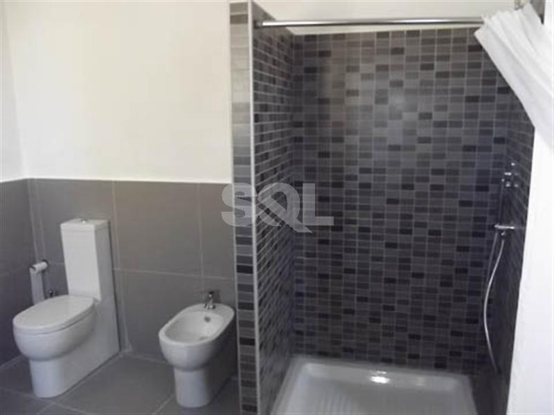 Townhouse in Senglea (Isla) To Rent