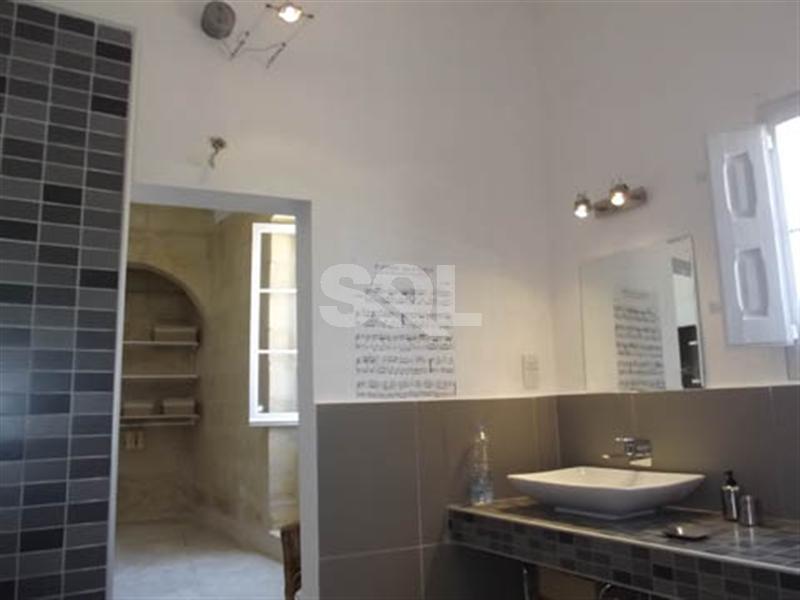 Townhouse in Senglea (Isla) To Rent