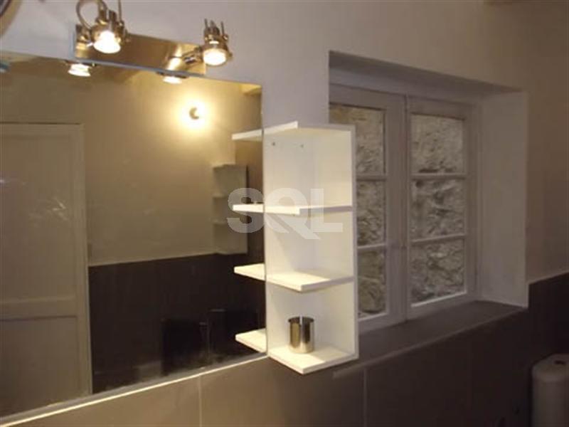 Townhouse in Senglea (Isla) To Rent