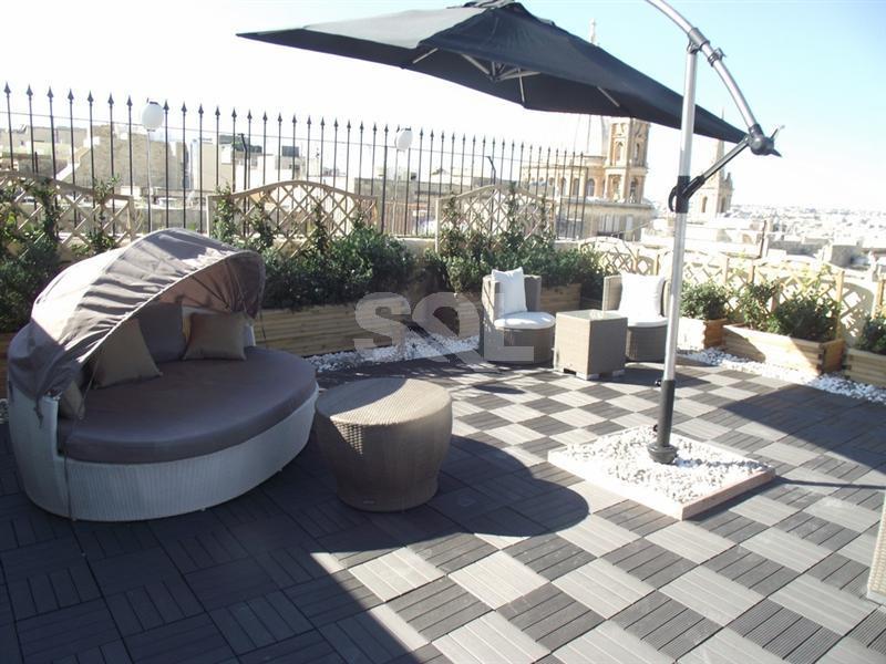 Apartment in Valletta To Rent