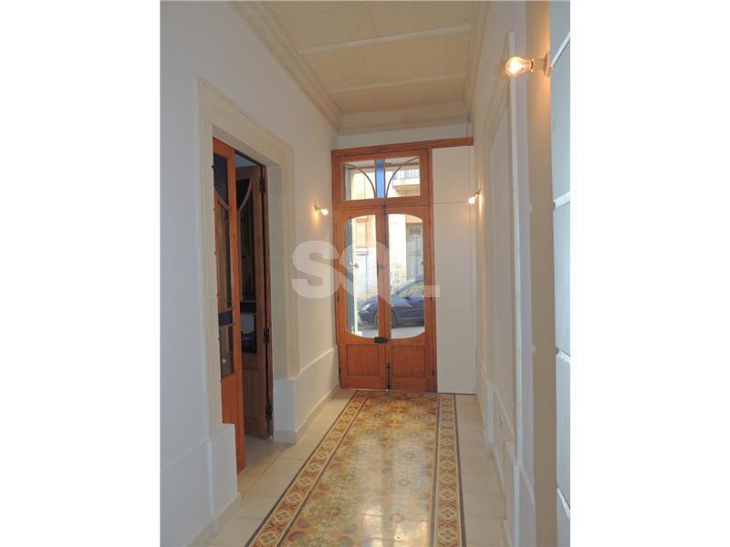 Townhouse in Sliema To Rent