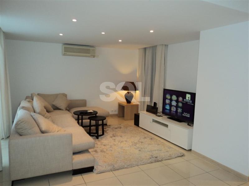 Villa in Naxxar To Rent