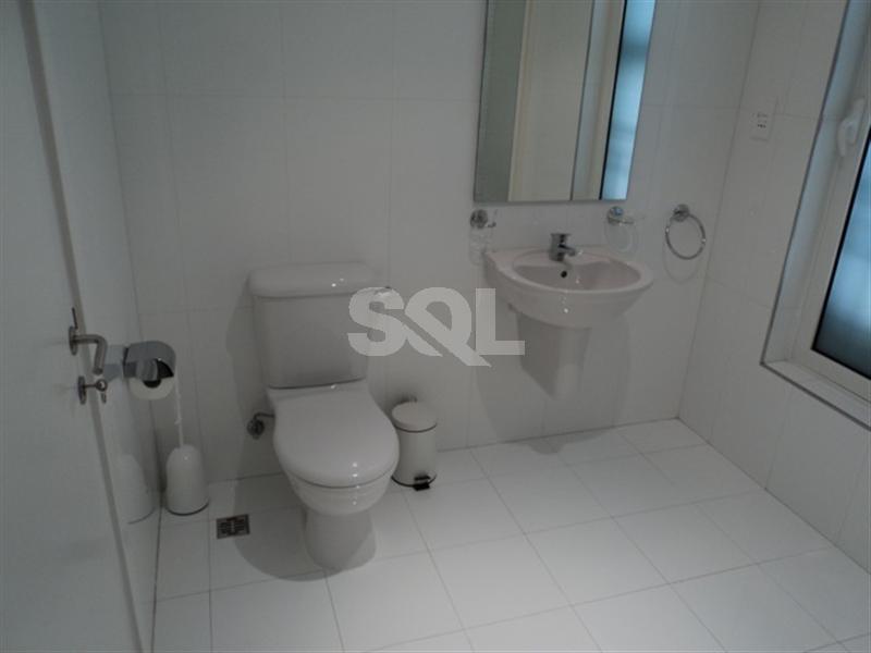 Villa in Naxxar To Rent