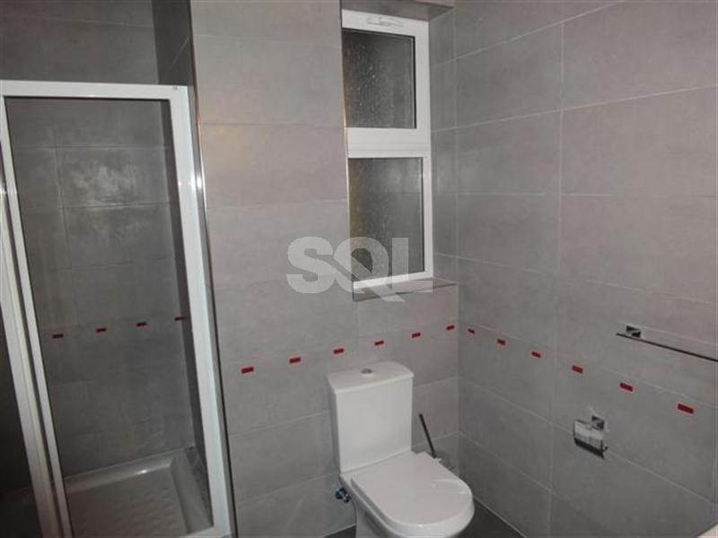 Apartment in Ta' Xbiex To Rent