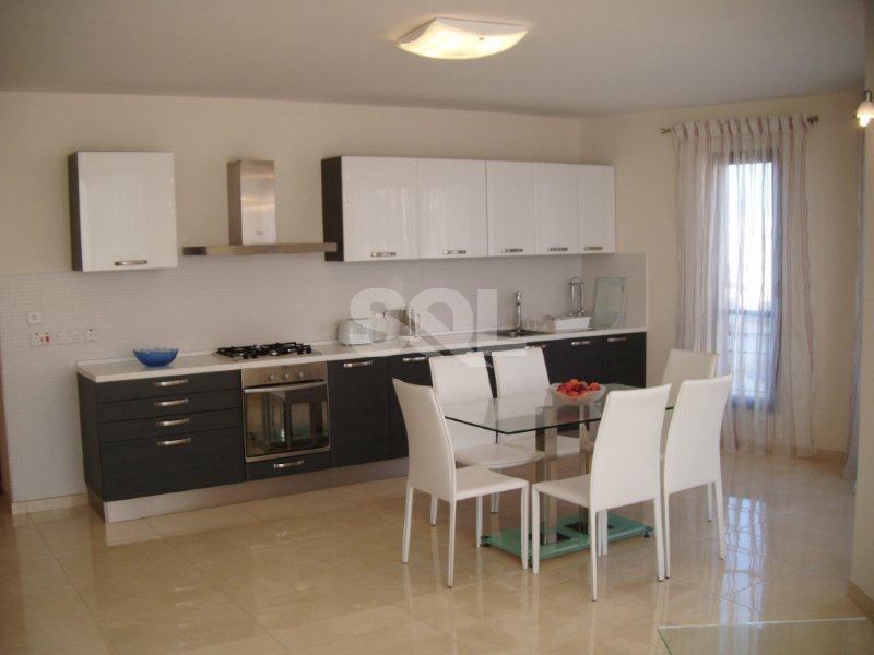 Apartment in Bugibba To Rent