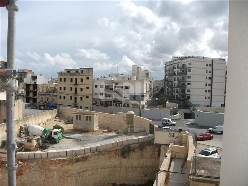 Office in Paceville To Rent