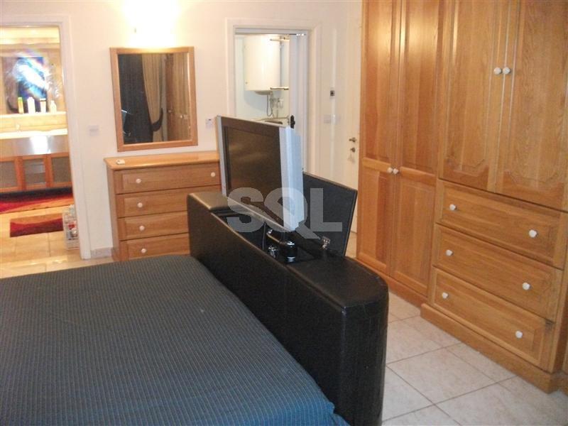 Apartment in Portomaso To Rent