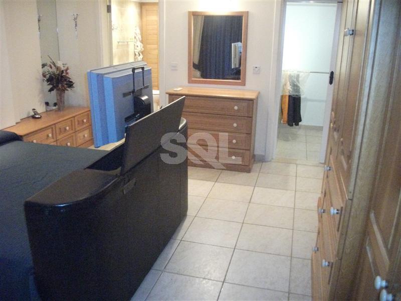 Apartment in Portomaso To Rent