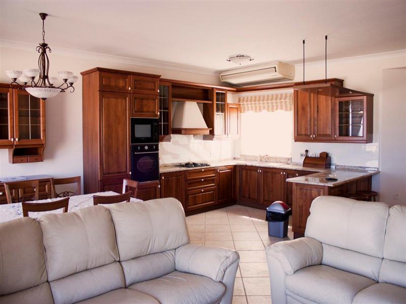 Apartment in Ta' L-Ibrag To Rent