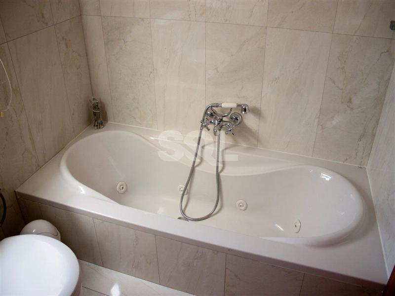 Apartment in Ta' L-Ibrag To Rent