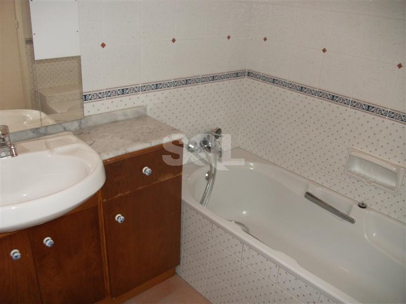 Apartment in San Gwann To Rent