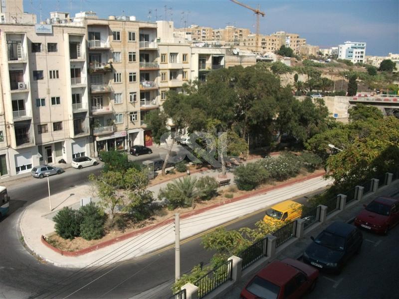 Apartment in San Gwann To Rent