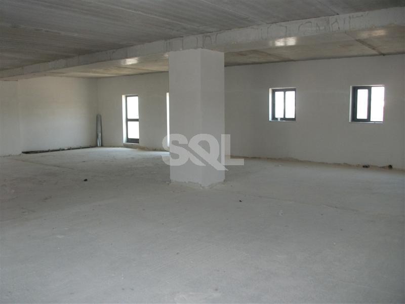 Office in Ta' Xbiex To Rent