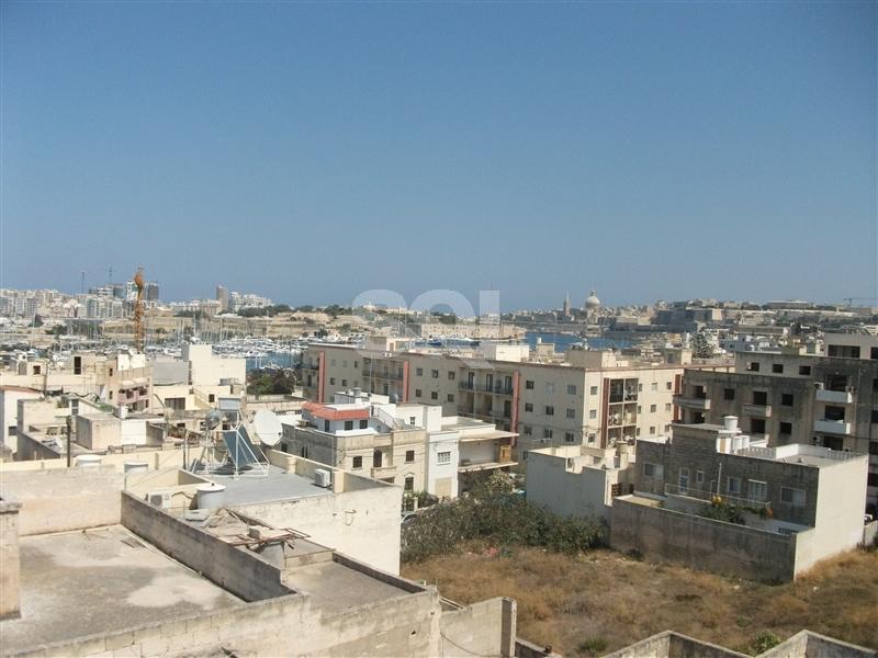 Office in Ta' Xbiex To Rent