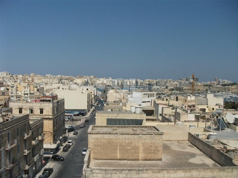 Office in Ta' Xbiex To Rent