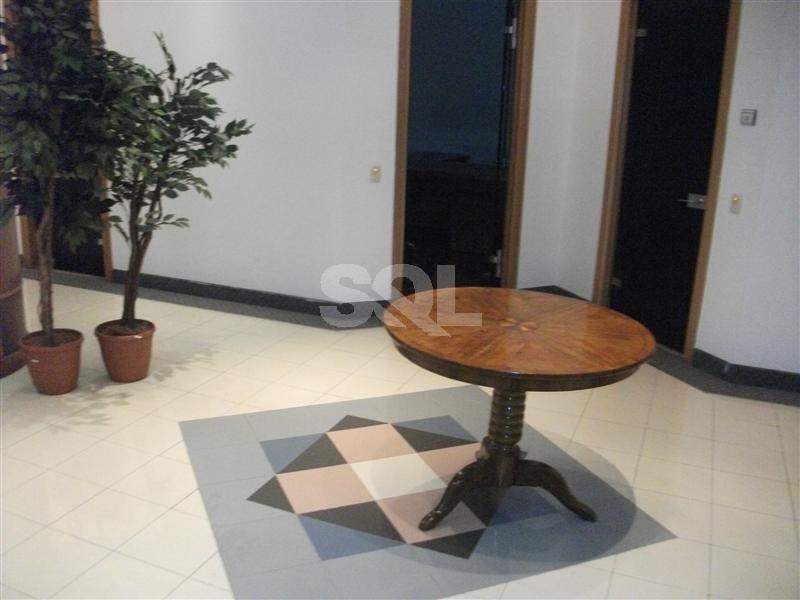 Office in Gzira To Rent