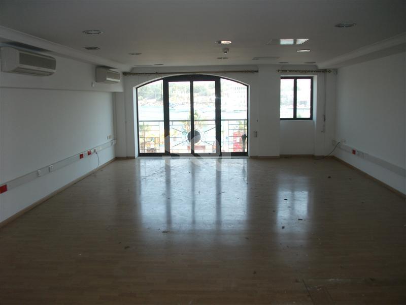 Office in Gzira To Rent
