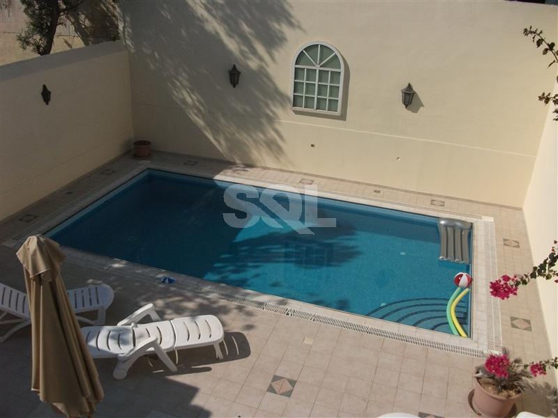 Semi-Detached Villa in Swieqi To Rent