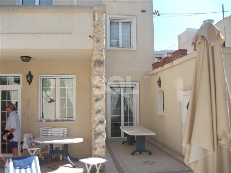 Semi-Detached Villa in Swieqi To Rent