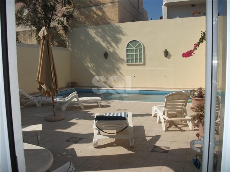 Semi-Detached Villa in Swieqi To Rent