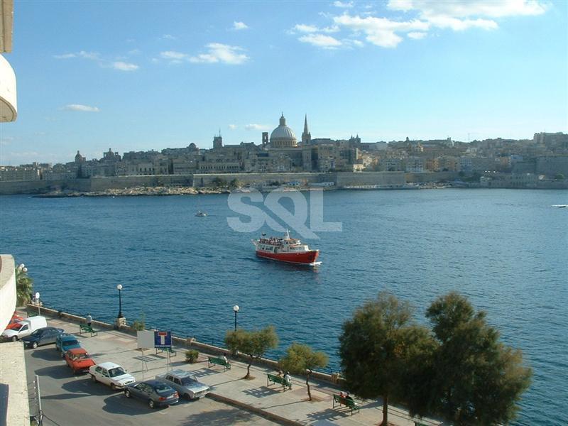 Retail/Catering in Sliema To Rent