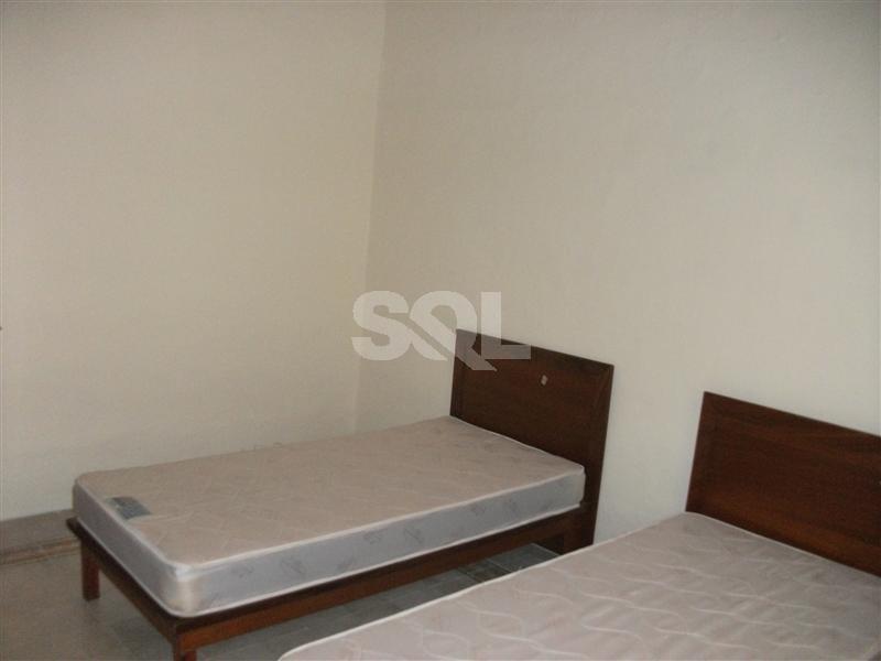 Townhouse in Sliema To Rent