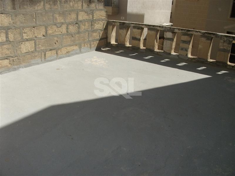 Townhouse in Sliema To Rent