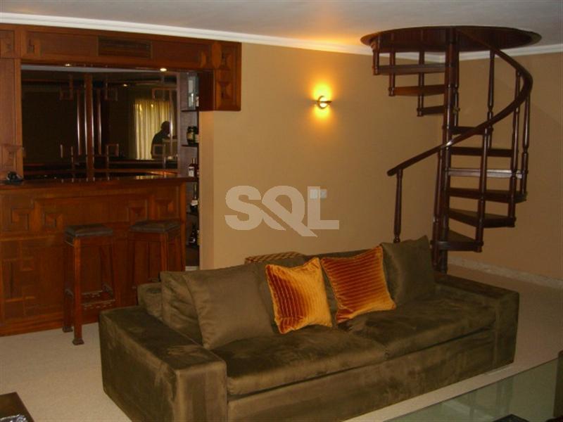 Detached Villa in Iklin For Sale