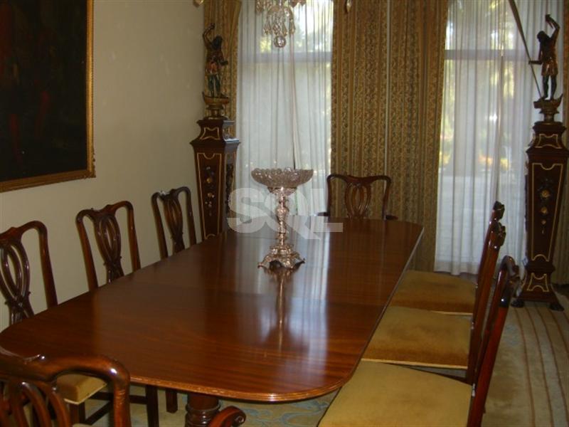 Detached Villa in Iklin For Sale