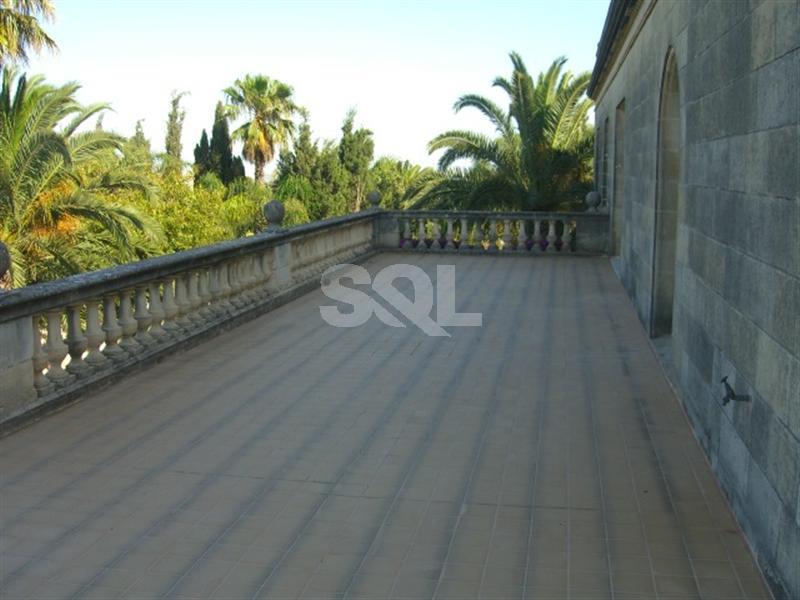 Detached Villa in Iklin For Sale