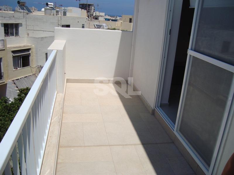 Penthouse in Swieqi To Rent