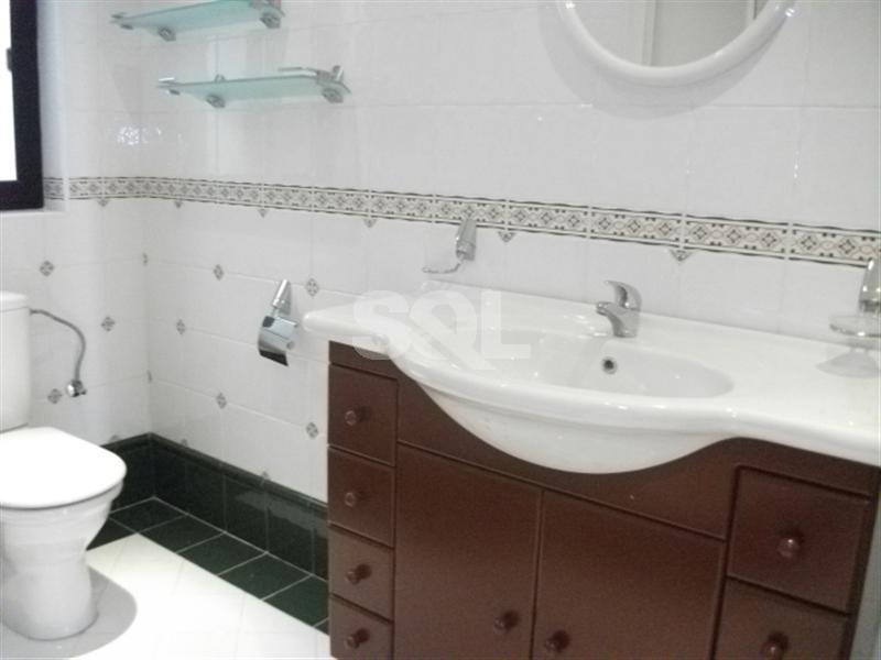 1st Floor Maisonette in Madliena To Rent