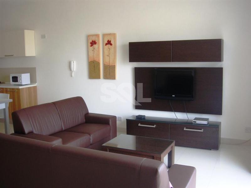 Apartment in Gzira To Rent