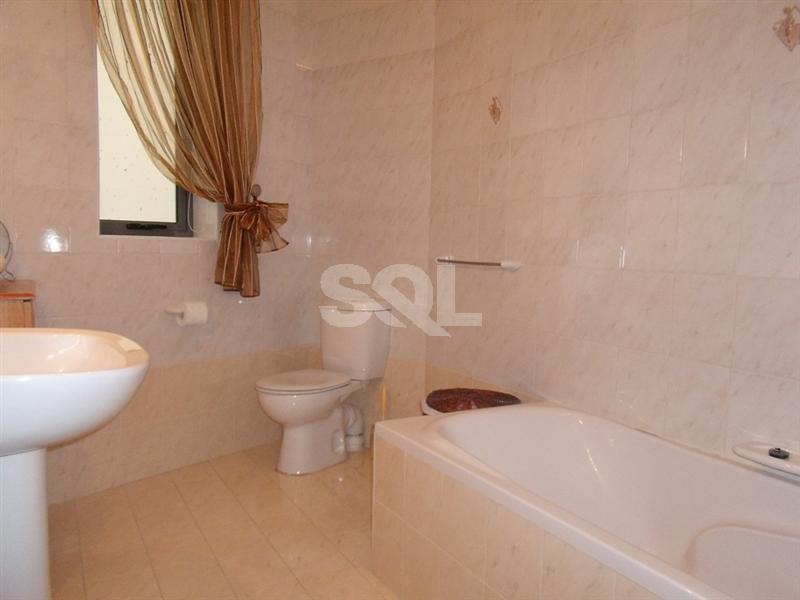 Apartment in Qawra To Rent