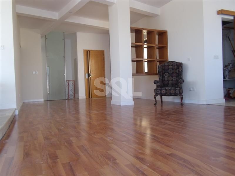 Penthouse in St. Paul's Bay To Rent