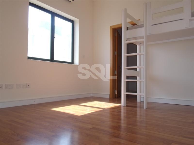 Penthouse in St. Paul's Bay To Rent