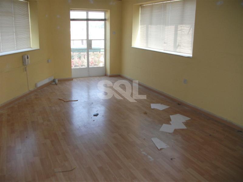 Retail/Catering in Ta' Xbiex To Rent