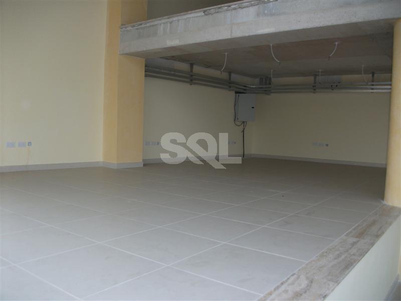 Office in Swatar To Rent