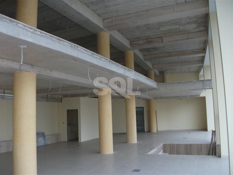 Office in Swatar To Rent