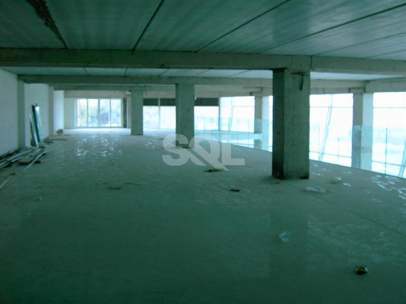 Retail/Catering in Zebbug To Rent