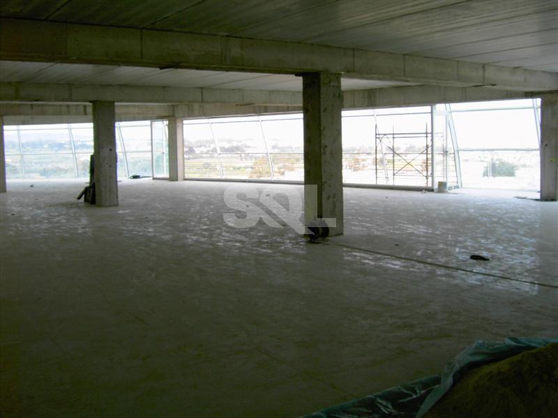 Retail/Catering in Zebbug To Rent