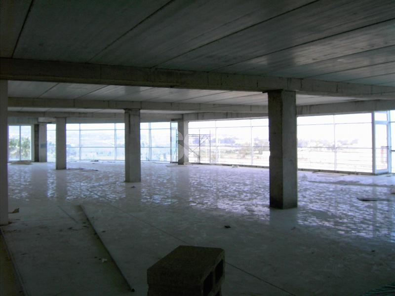 Retail/Catering in Zebbug To Rent