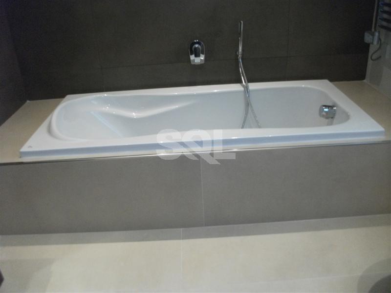 Apartment in Ta' L-Ibrag To Rent