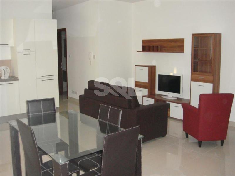 Apartment in Gzira To Rent