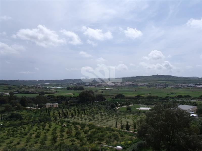 Apartment in Qawra To Rent