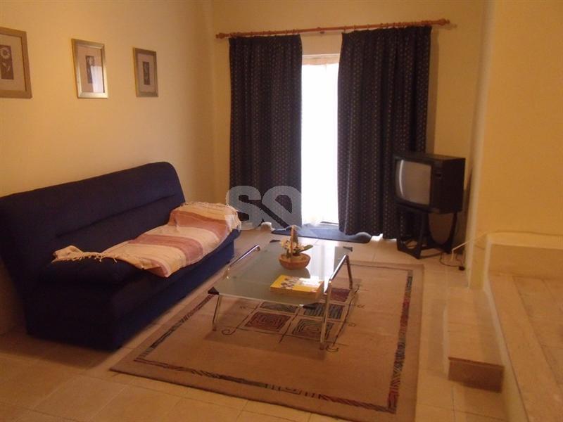 Apartment in Santa Venera To Rent