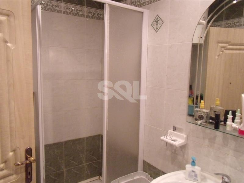 Apartment in Santa Venera To Rent