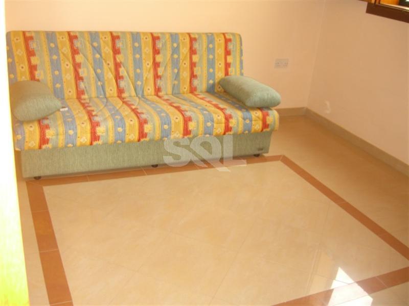 Bungalow in Iklin To Rent